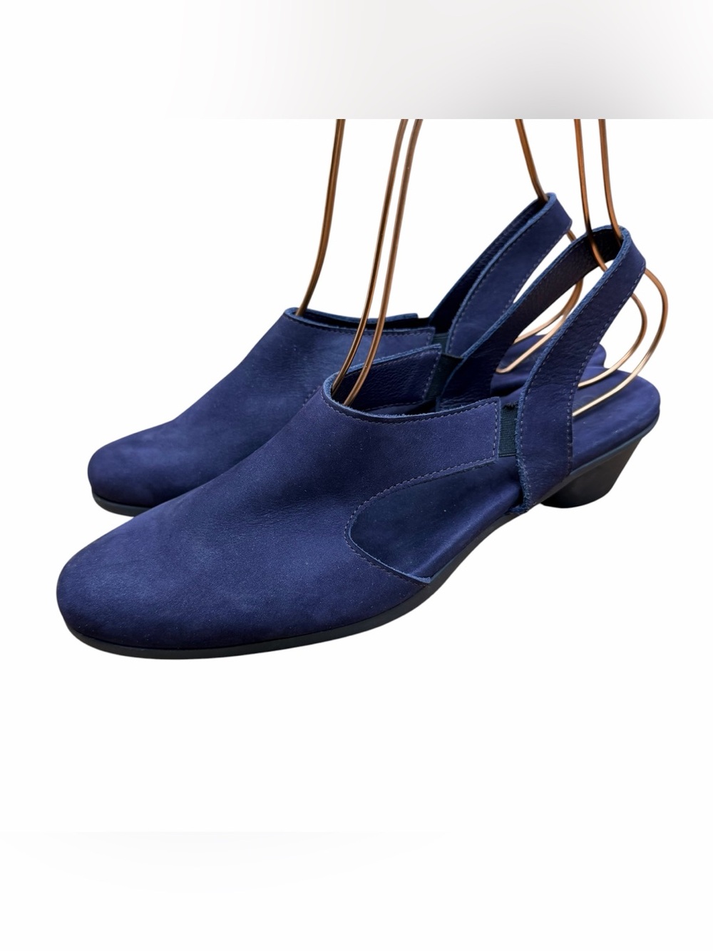Arche Strap Cone Heel Shoes  size 8.5 (39.5 Eu )Purple Nubuck Slingback